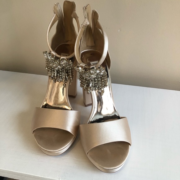 Badgley Mischka size 7 Shoes. I wore only once! - Picture 5 of 11